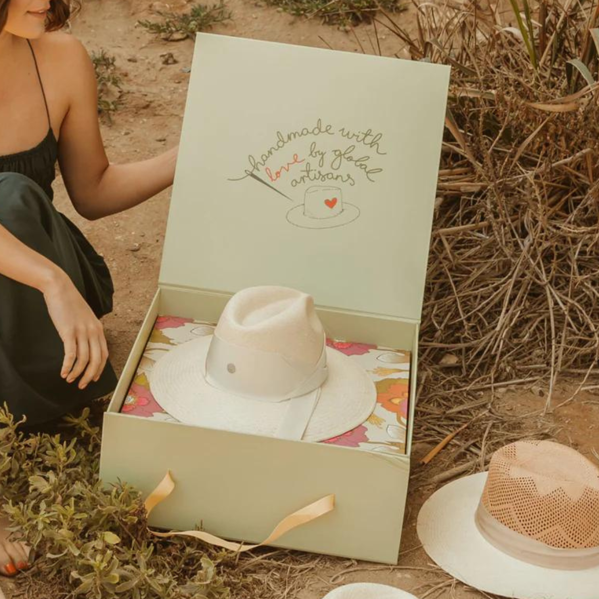 Janessa Leoné | Hat Box